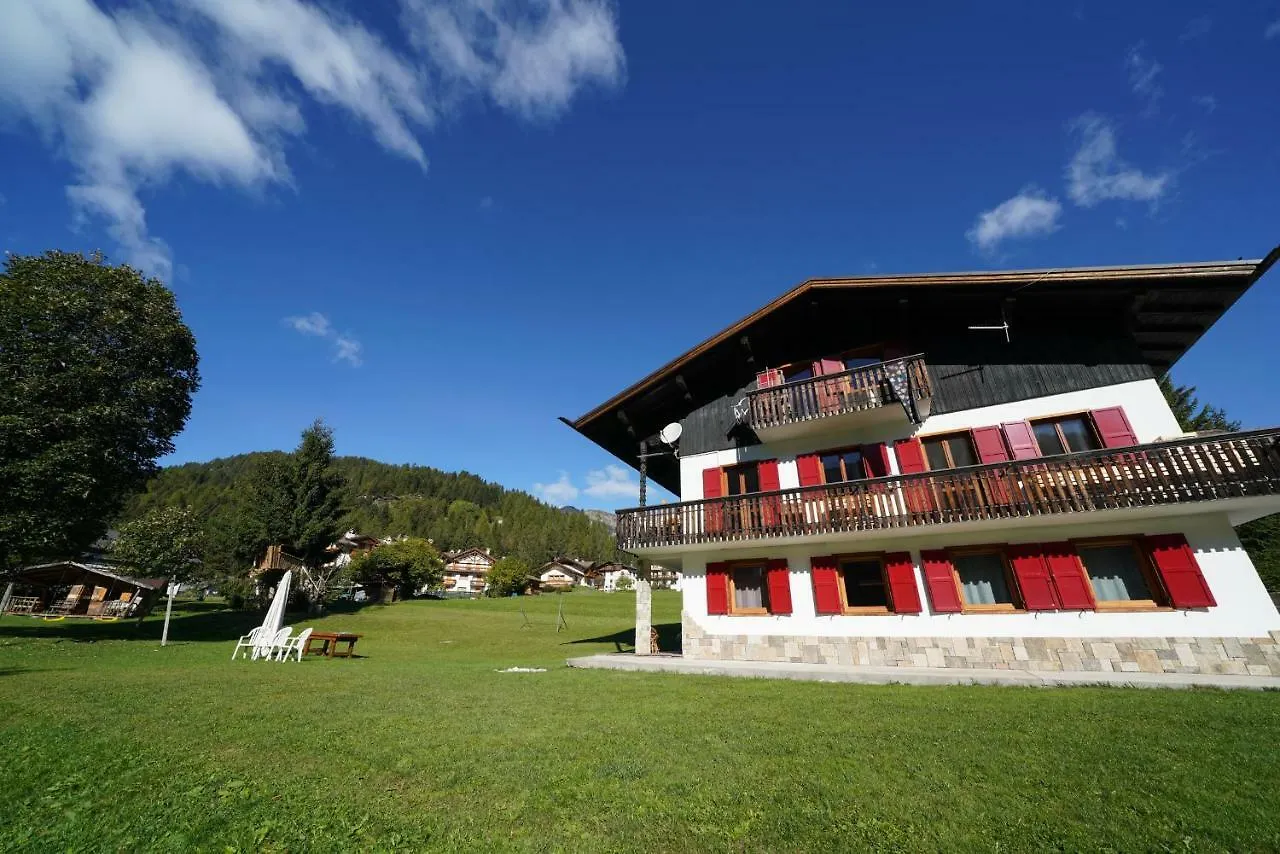Tana Del Picchio Apartment Falcade