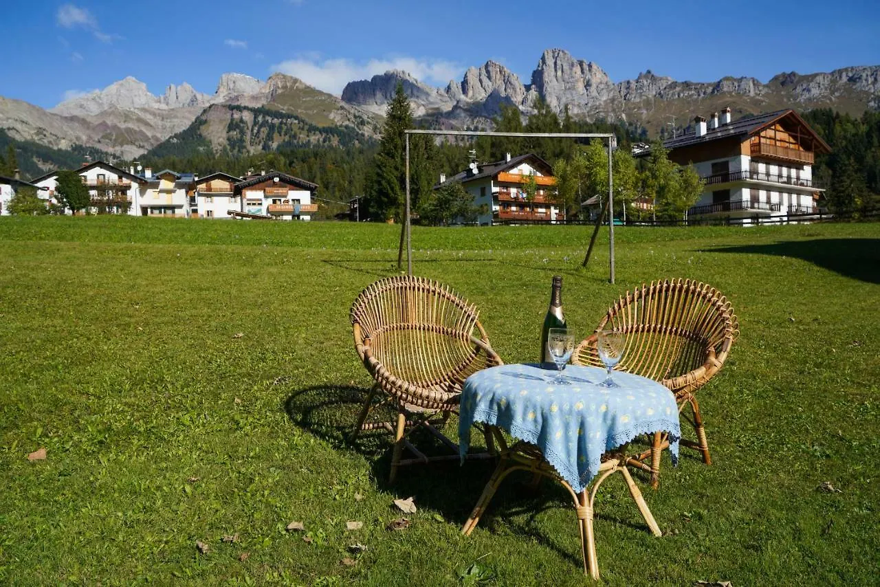 Tana Del Picchio Apartment Falcade